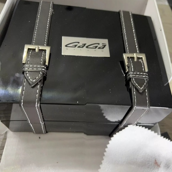 GaGa Milano Italy Manuale 48mm Limited Edition S/N 166/299 - Picture 7 of 9